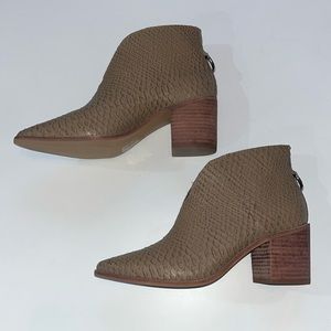 Kaanas Morellino Open Front Leather‎ Booties